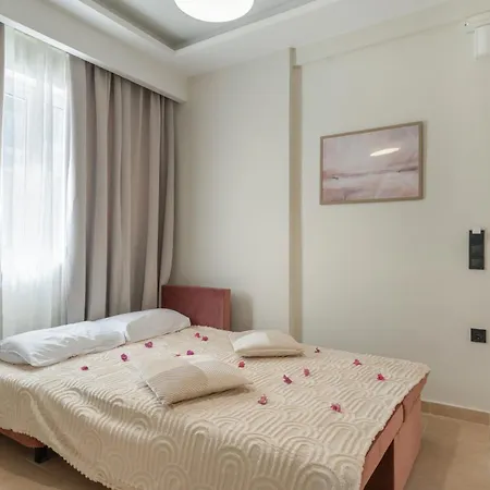 Papanikolis Apartment *